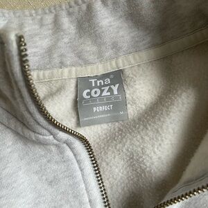 Aritzia TNA Cozy Cropped 1/2 Zip Sweater